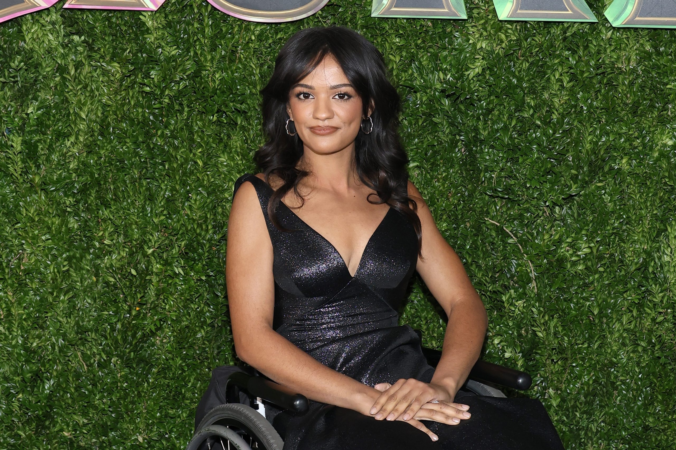Por que Marissa Bode, de Wicked, criticou o Met Gala pela falta de inclusão de pessoas com deficiência? Sua mensagem para o Met Gala foi revelada