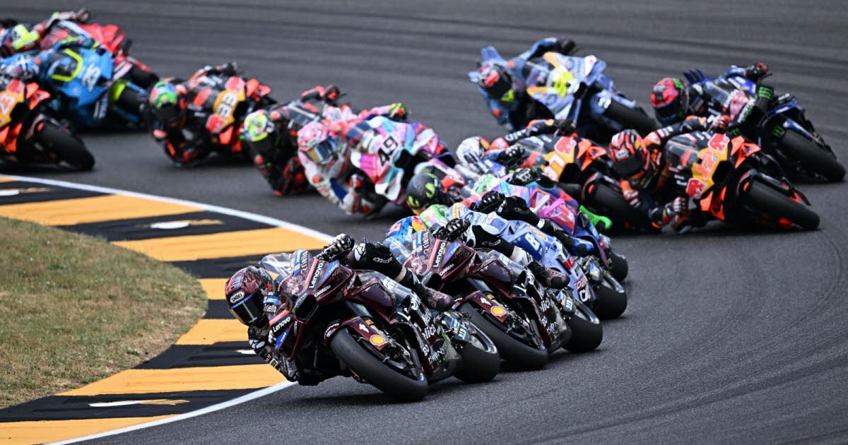 Мотоциклы: Европейская комиссия одобряет приобретение MotoGP компанией Liberty Media, владельцем F1.
