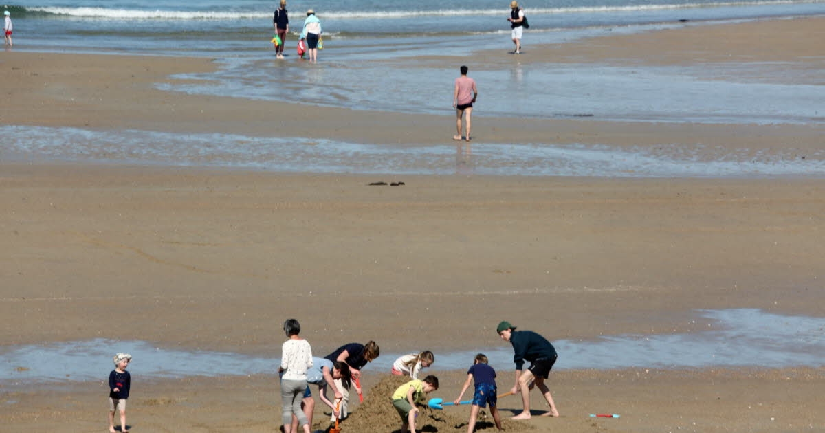 Education. School Schedules: Should Short School Holidays Be Reduced?