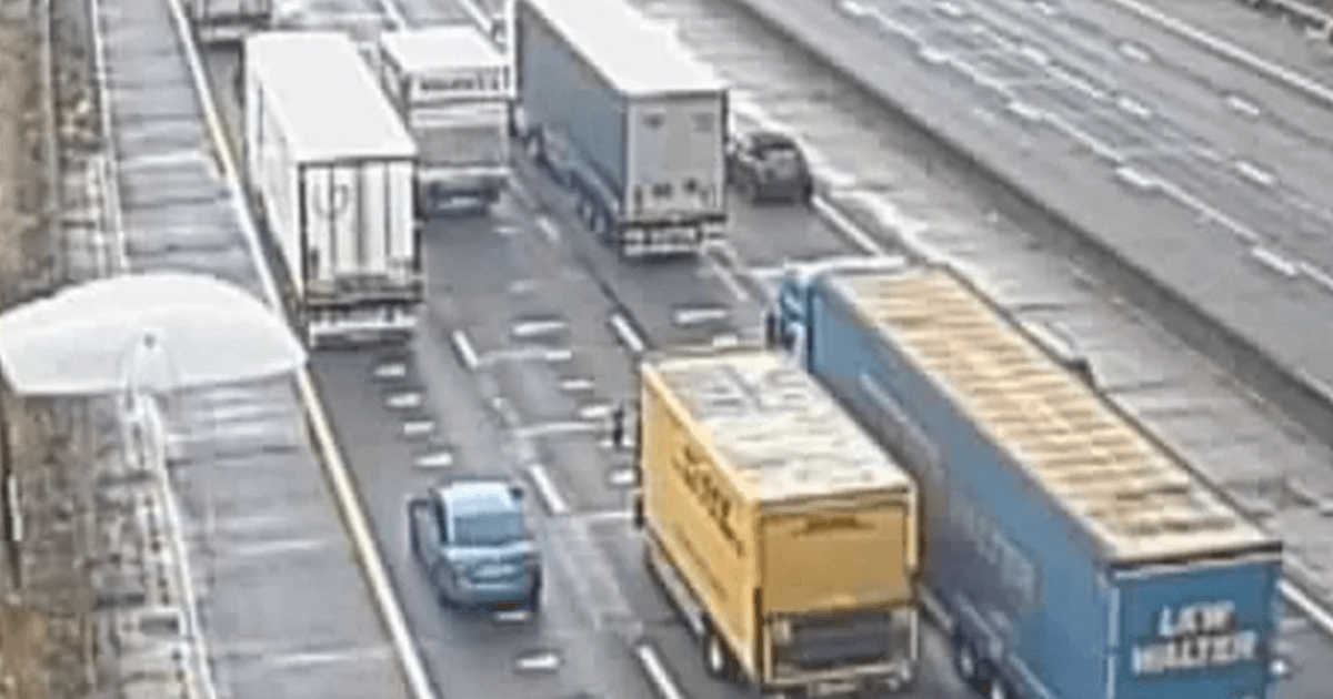 Traffico in diretta sulla M25 a Dartford: gravi ritardi a causa di un incidente che scatena il caos nel tunnel