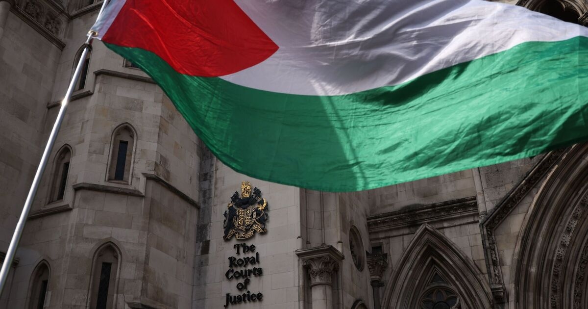 Drie demonstranten van Palestine Action aangeklaagd voor steun aan terreurgroep