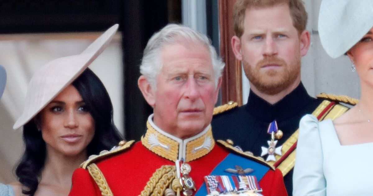 Por que o Rei Charles não tem poder para remover os títulos reais do Príncipe Harry e Meghan Markle