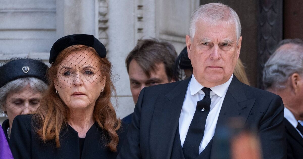 Sarah Ferguson definita "tossica" da un esperto di pubbliche relazioni dopo essere stata licenziata da enti di beneficenza a causa di Epstein
