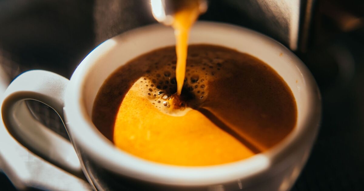 The 1 ingredient to add to your coffee that will 'make you look younger'