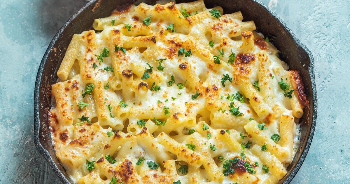 Liebhaber von Mac and Cheese werden dieses 530-Kalorien-Rezept für „Super Greens“ lieben