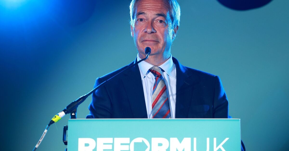 Nigel Farage critique Starmer pour avoir « une plus grande allégeance aux tribunaux internationaux » qu'au Royaume-Uni