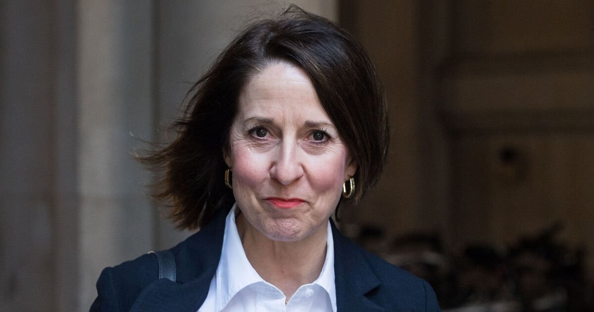 Liz Kendall raddoppia i tagli al welfare nonostante la minaccia di una grande ribellione laburista