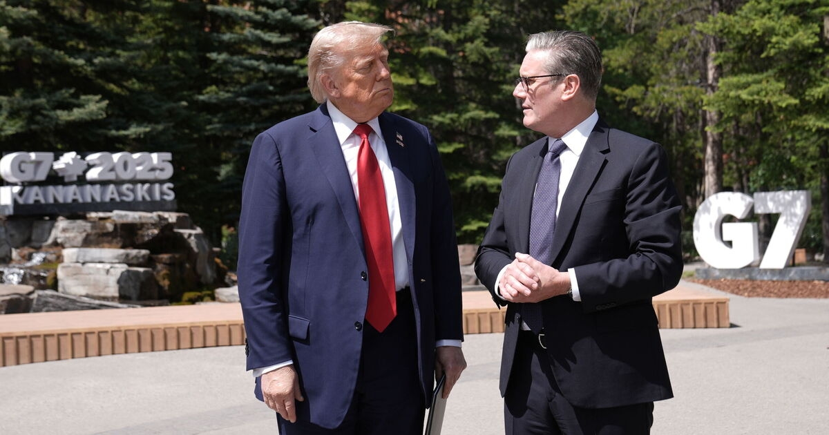 Polityka NA ŻYWO: Donald Trump kontra NATO, Starmer stawia Wielką Brytanię na nogi