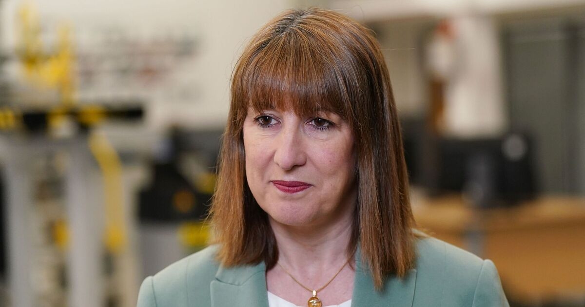 Rachel Reeves'in Başbakan'ın gözyaşlarıyla dolu soru-cevap oturumunun ardından 'ofiste zor bir gün' hakkında yaptığı 7 kelimelik samimi yorumu