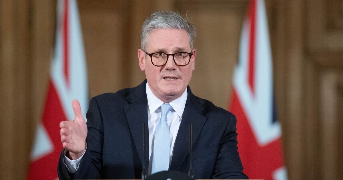 Keir Starmer launches furious 4-word outburst at Putin after British Council attack
