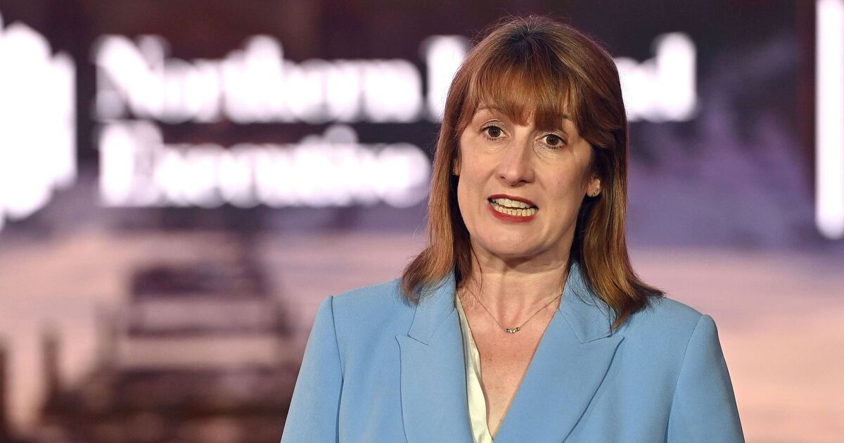O fracasso de Rachel Reeves é exposto, já que as famílias britânicas médias estão £ 500 mais pobres