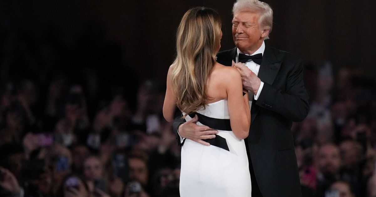 'Ordens' de Melania Trump a Donald Trump são captadas por leitor labial no funeral do Papa