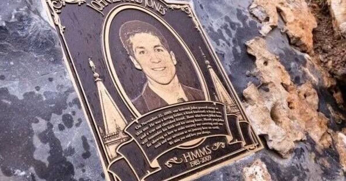 I soccorritori si trovano di fronte a una decisione inimmaginabile: un esploratore di grotte muore soffocato