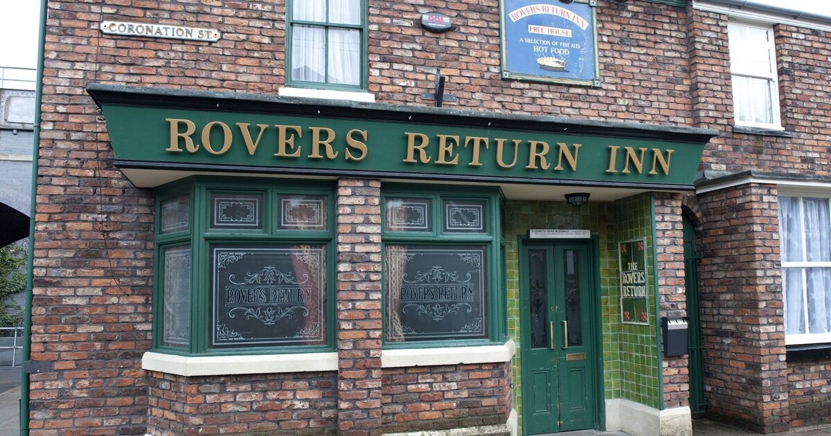 Los directores de ITV consideran "brutales" los recortes de Coronation Street y Emmerdale
