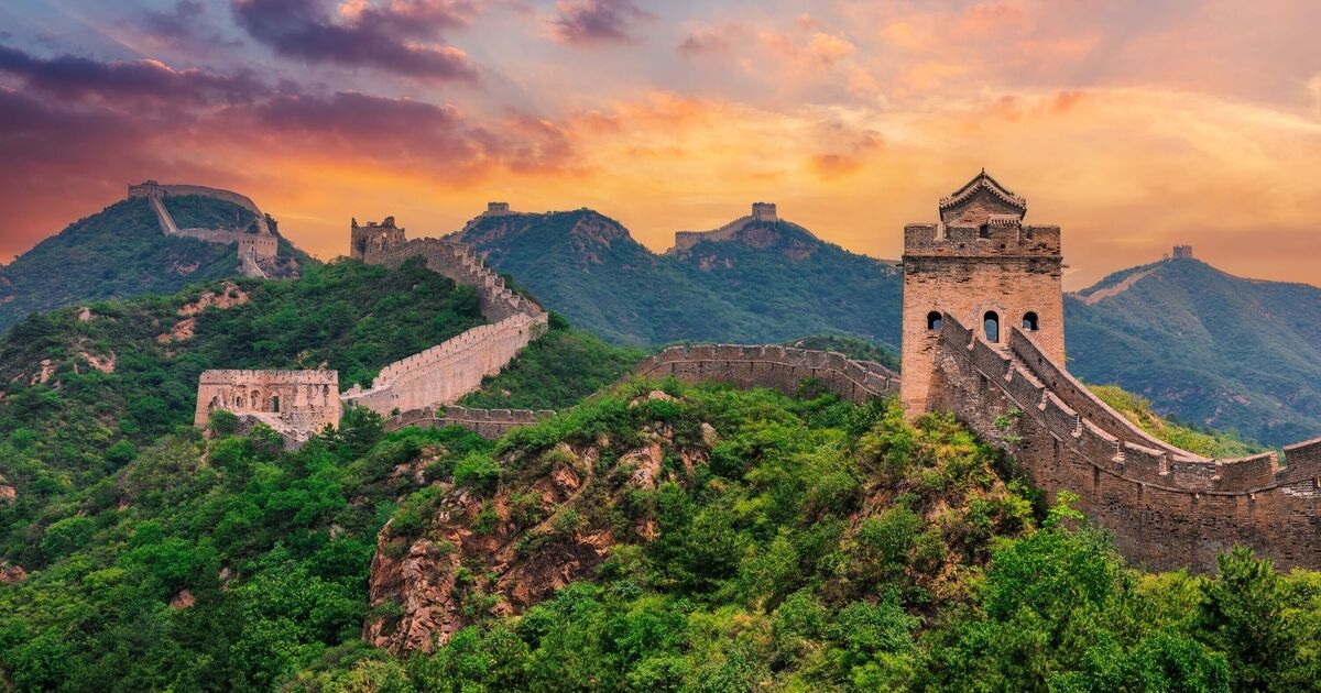 « Je suis allé dans une ville montagneuse en Chine où les robots vous servent et où il y a des trains silencieux »