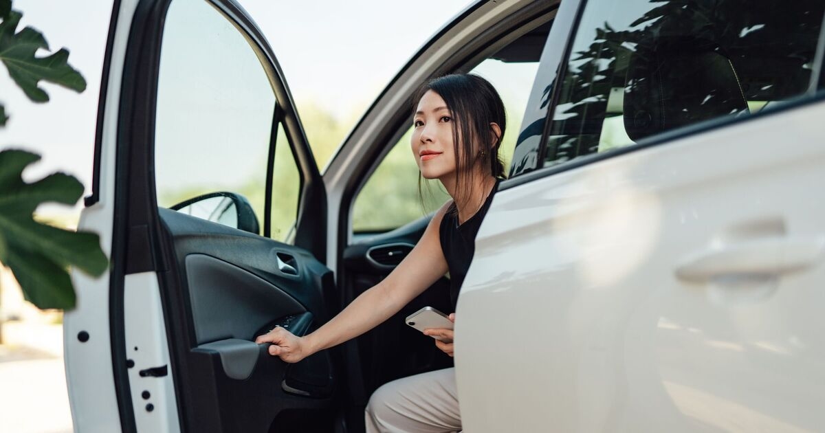 Drivers risk £1,000 fine for 'opening car door' due to road law