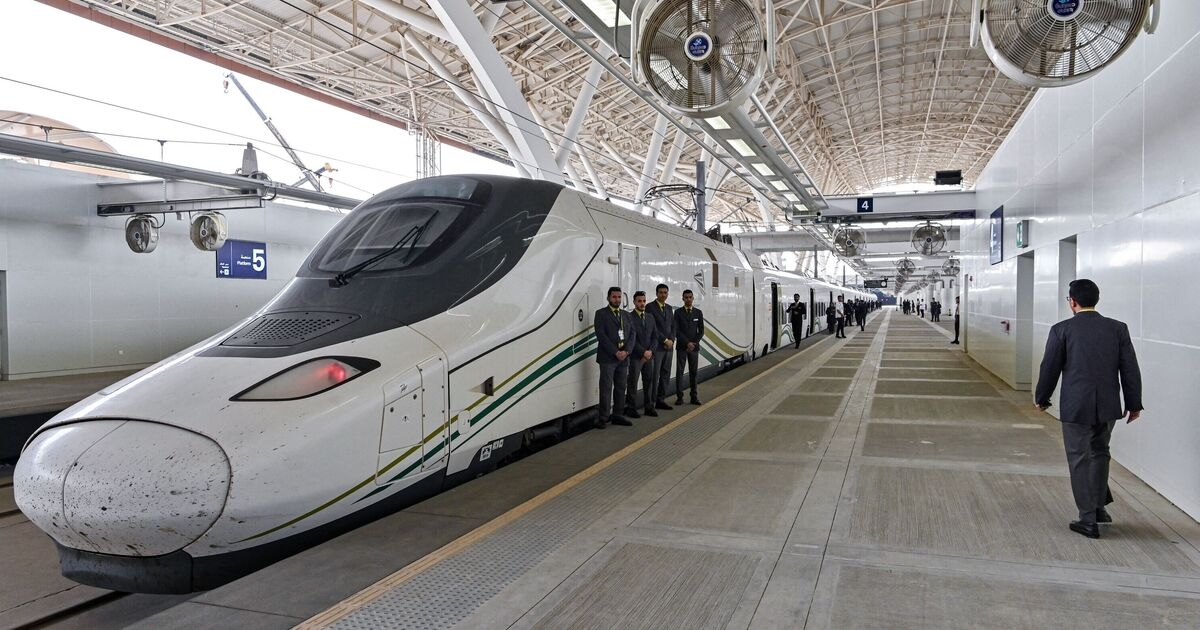 Niesamowity i ogromny system metra o wartości 11,9 mld funtów, który jest czynny tylko przez 7 dni w roku