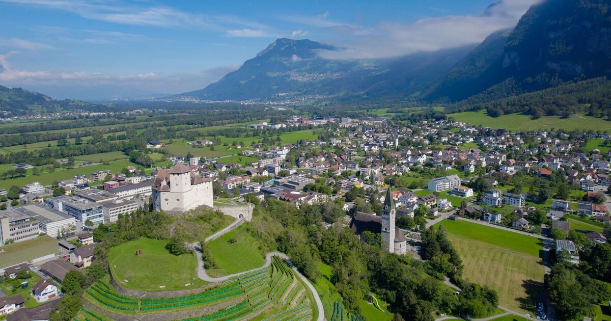 Petit pays européen où il faut y vivre 30 ans pour être citoyen