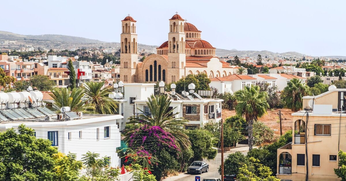 A bela cidade em um dos países mais perigosos da Europa, para onde os britânicos se aglomeram