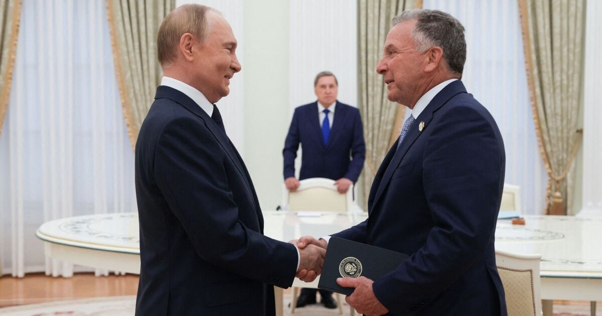 Poutine rencontre l'envoyé spécial de Trump en Russie dans l'espoir de négociations de paix de dernière minute