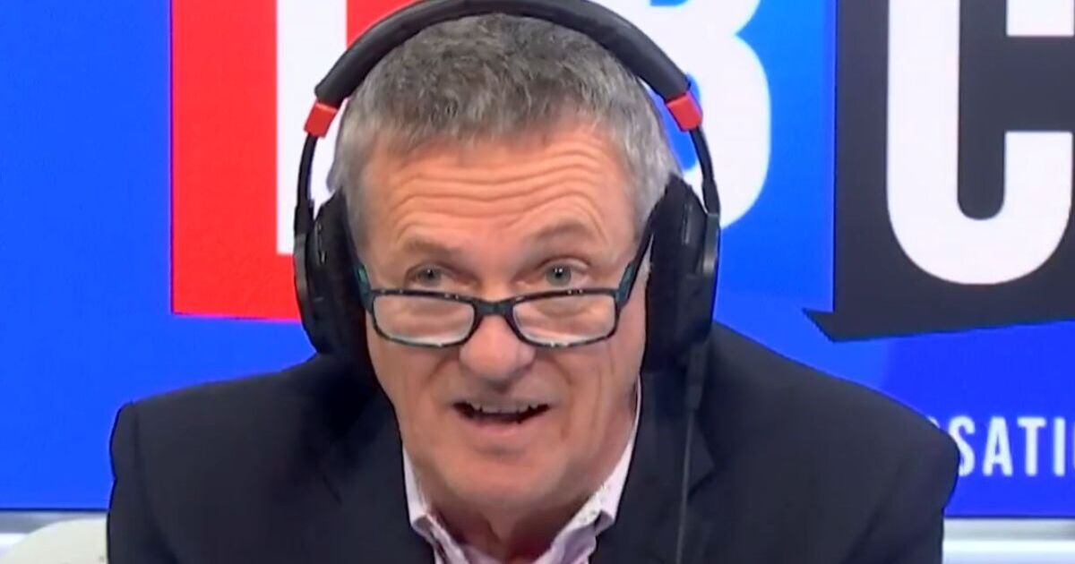 Matthew Wright loses it with LBC Radio caller as he fumes 'go outside'