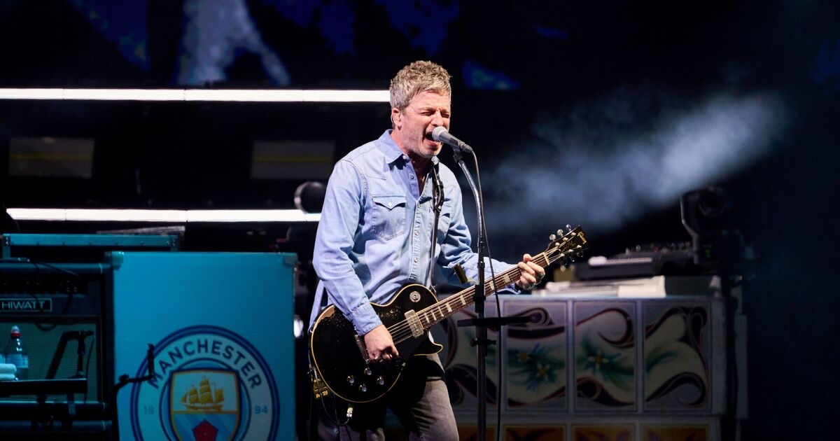 Oasis at Heaton Park day two LIVE: Gallagher brothers booed again at reunion