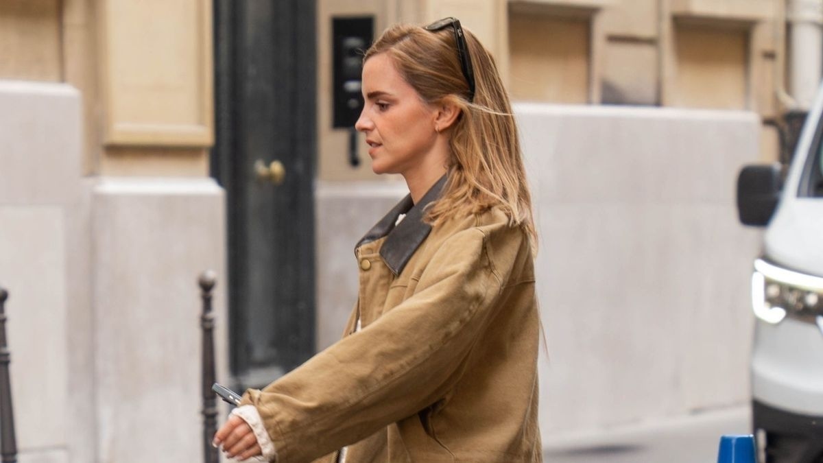 Fashion People Who Dislike Flip-Flops Wear These Classic Closed-Toe Shoes Instead
