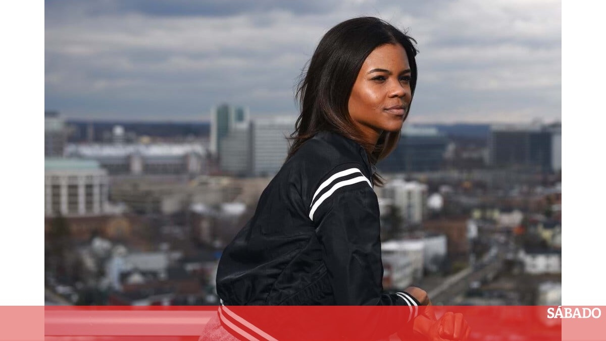 <![CDATA[ Quem é Candace Owens, a influencer que jura que Brigitte Macron nasceu um homem ]]>