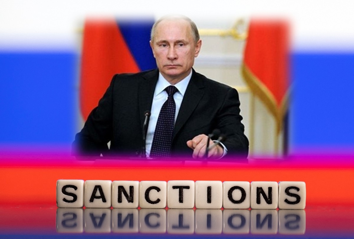 Putin Lambasts Trade Sanctions on Eve of Visit to China