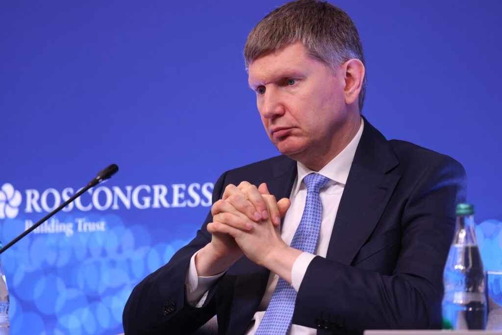 Glaube, Liebe, Intuition und Sturheit – die ganze Bandbreite der Gefühle von Regierungsmitgliedern angesichts der drohenden Rezession bei den SPIEF-Sitzungen