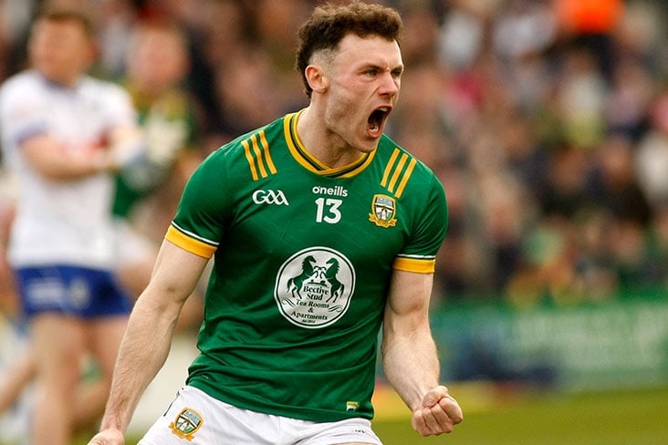 Morris stars as Kingscourt advance