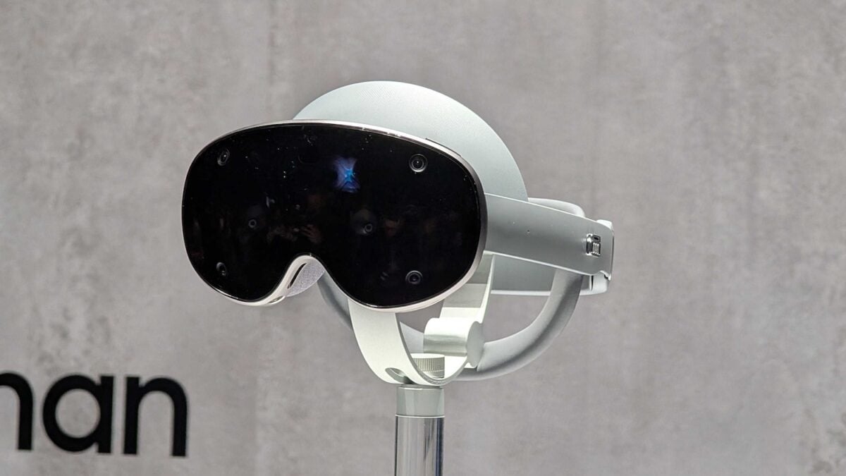 Samsung Will Finally Stop Screwing Around and Release Its Vision Pro Killer