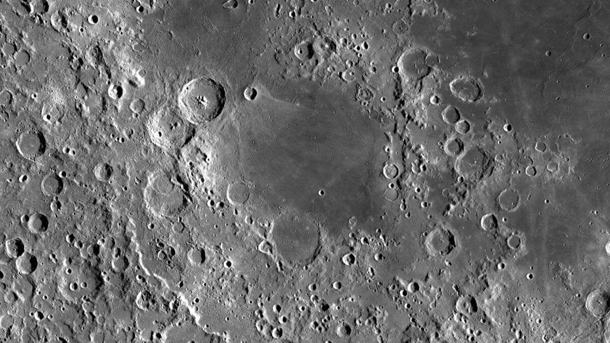 Scegliere un posto per il reattore nucleare lunare della NASA è più complicato di quanto sembri