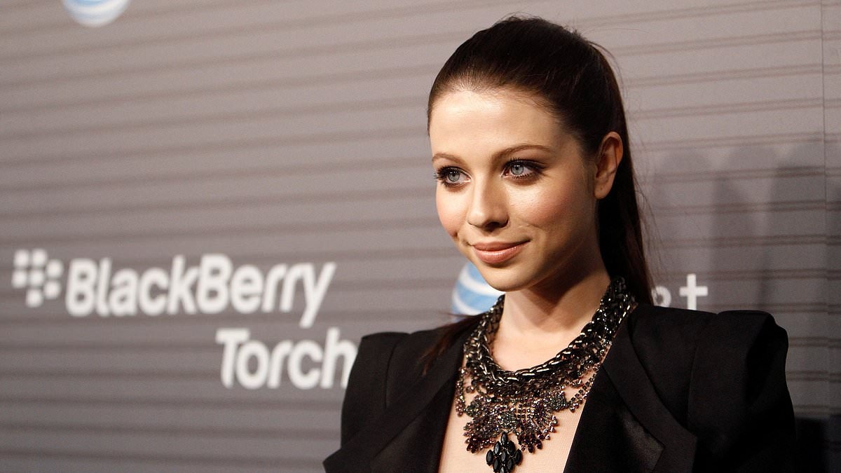 Sinais sutis de que seu fígado não está funcionando corretamente após a trágica morte de Michelle Trachtenberg aos 39 anos