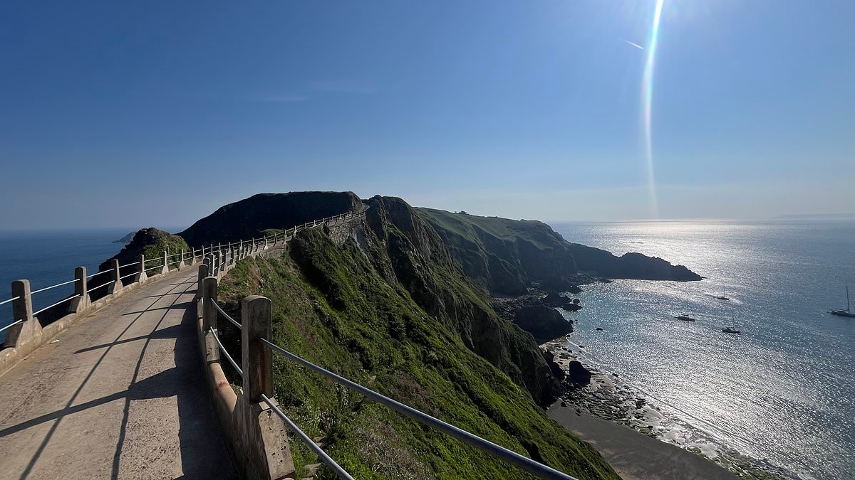 I'm a female solo traveller... and here is why I feel safest on a tiny island where streetlights are BANNED