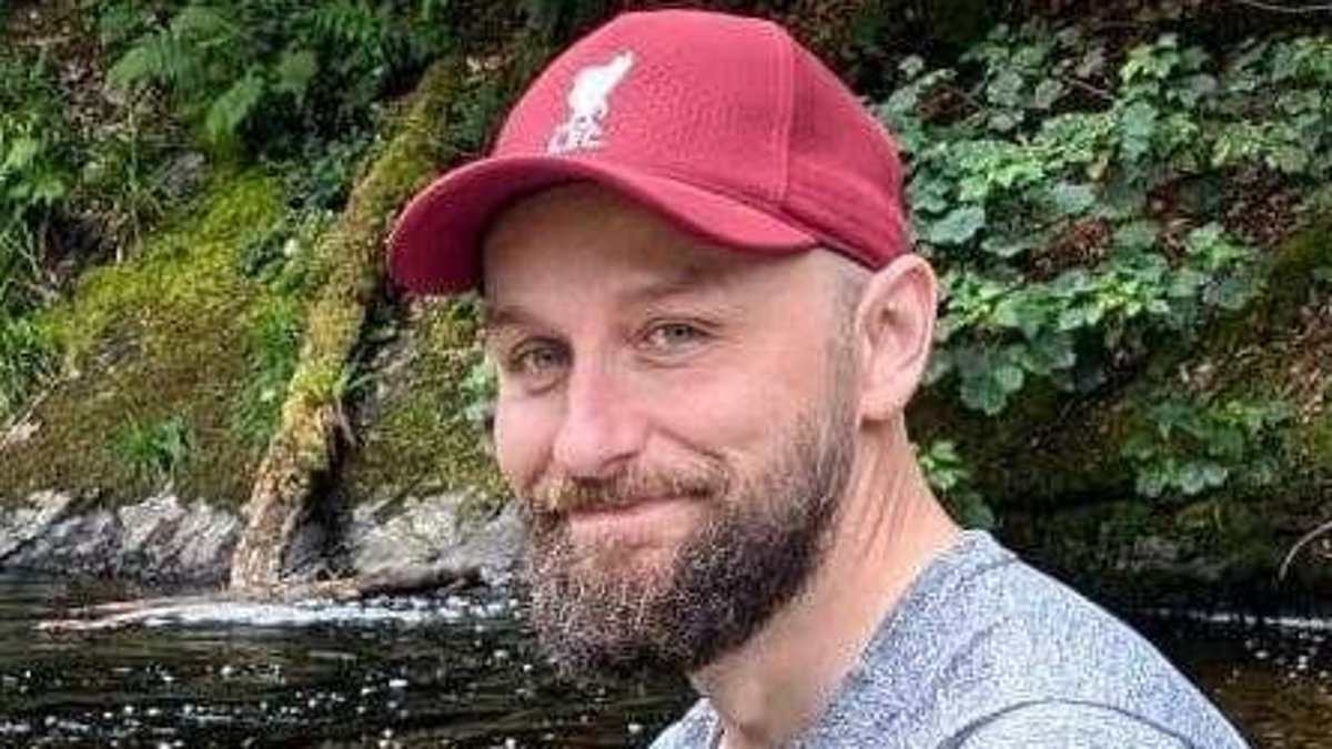 Отец четверых детей умер от рака кишечника в возрасте 40 лет через несколько месяцев после постановки диагноза — единственный предупреждающий знак было ужасно легко проигнорировать