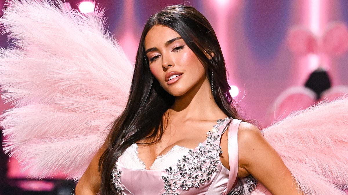 Madison Beer sends fans into meltdown with jaw-dropping display at Victoria's Secret show