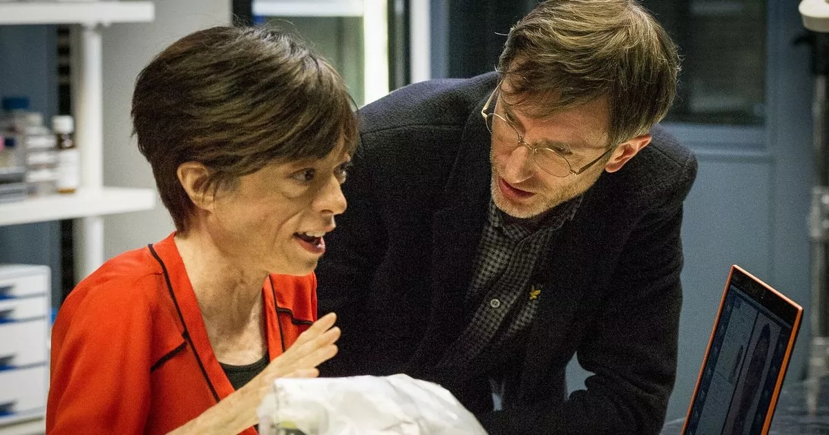 O motivo comovente de Liz Carr, da BBC Silent Witness, para abandonar o programa há cinco anos