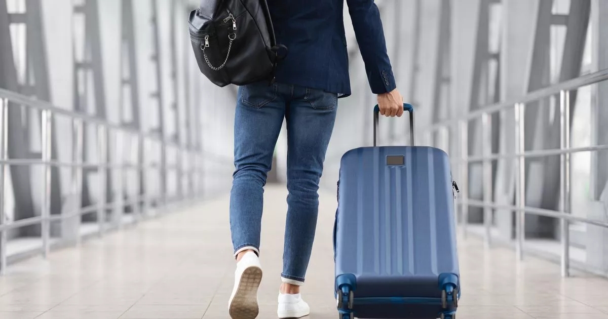 Cabin crew urges tourists to attach 'genius' £4.38 item to suitcase