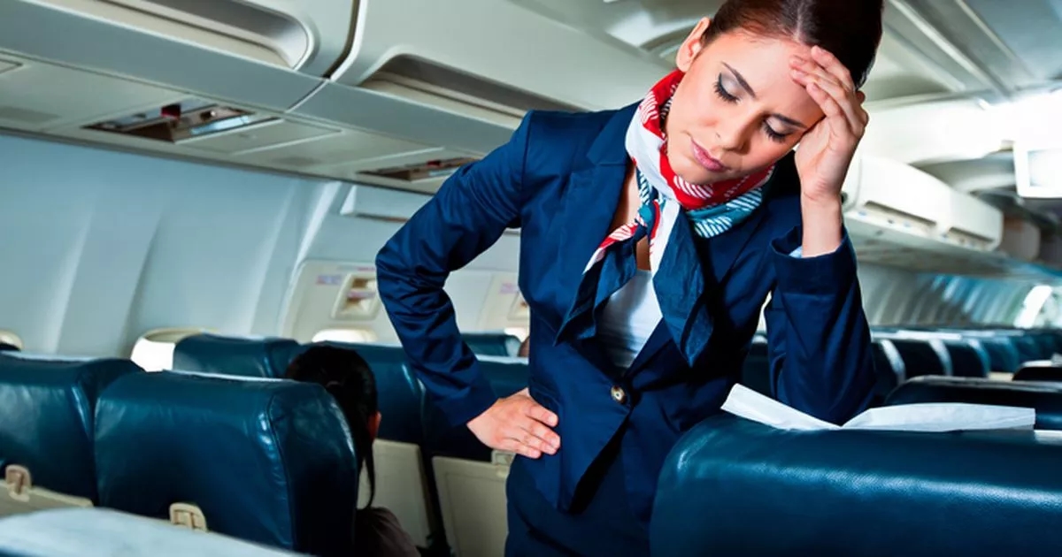 Passageiros de áreas secretas são 'proibidos' de embarcar em aviões expostos pela tripulação de cabine