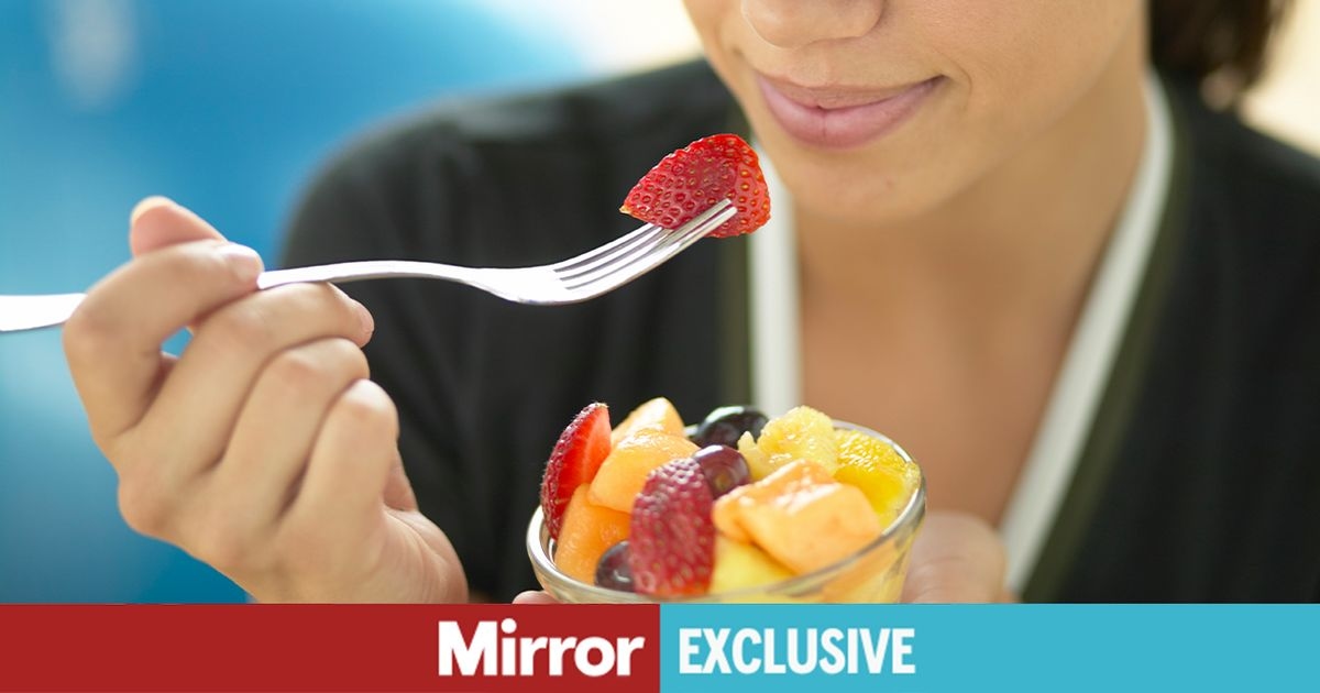 Advertencia urgente sobre ensaladas y frutas para quienes consumen alimentos comunes en países cálidos.