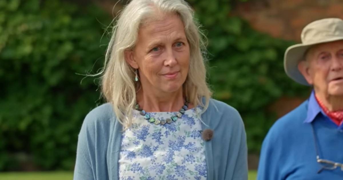Antiques Roadshow guest gobsmacked by value of grandad's toys she thought was worth £50