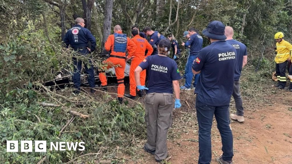 Hot air balloon incident kills eight in Brazil