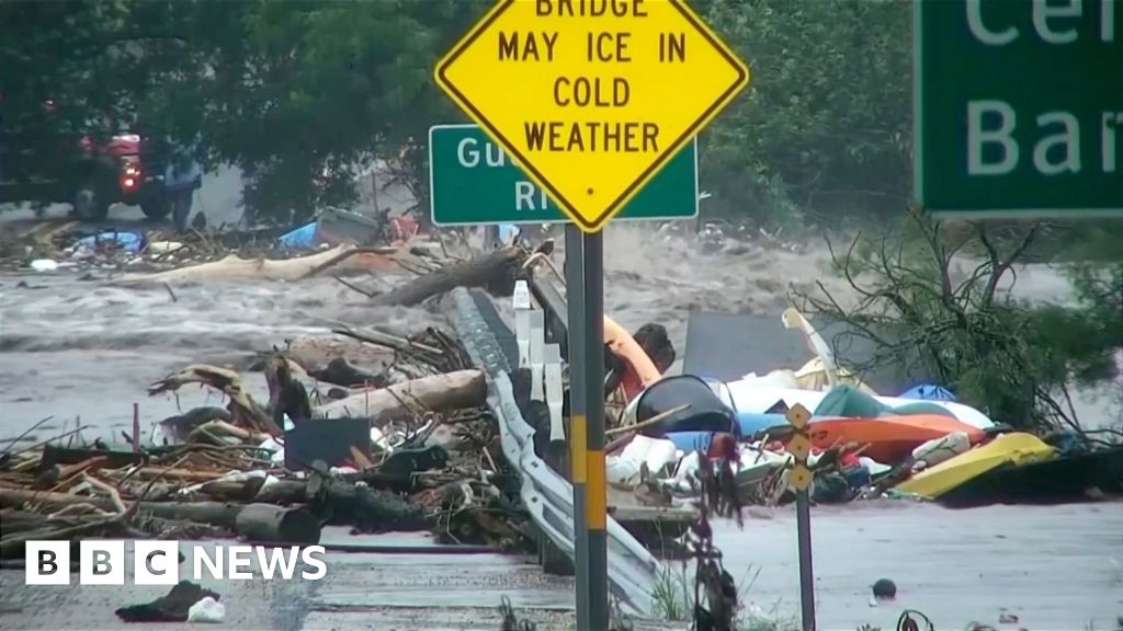 Mira: Las inundaciones mortales en Texas causan destrucción
