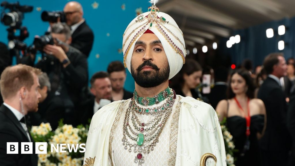 As Punjabi hip-hoppers go global, bhangra outfits get a makeover
