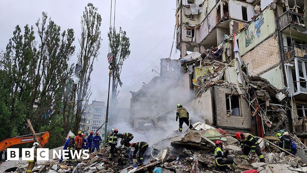 Kyiv toll rises to 26 after wave of Russian strikes defies Trump ceasefire demand