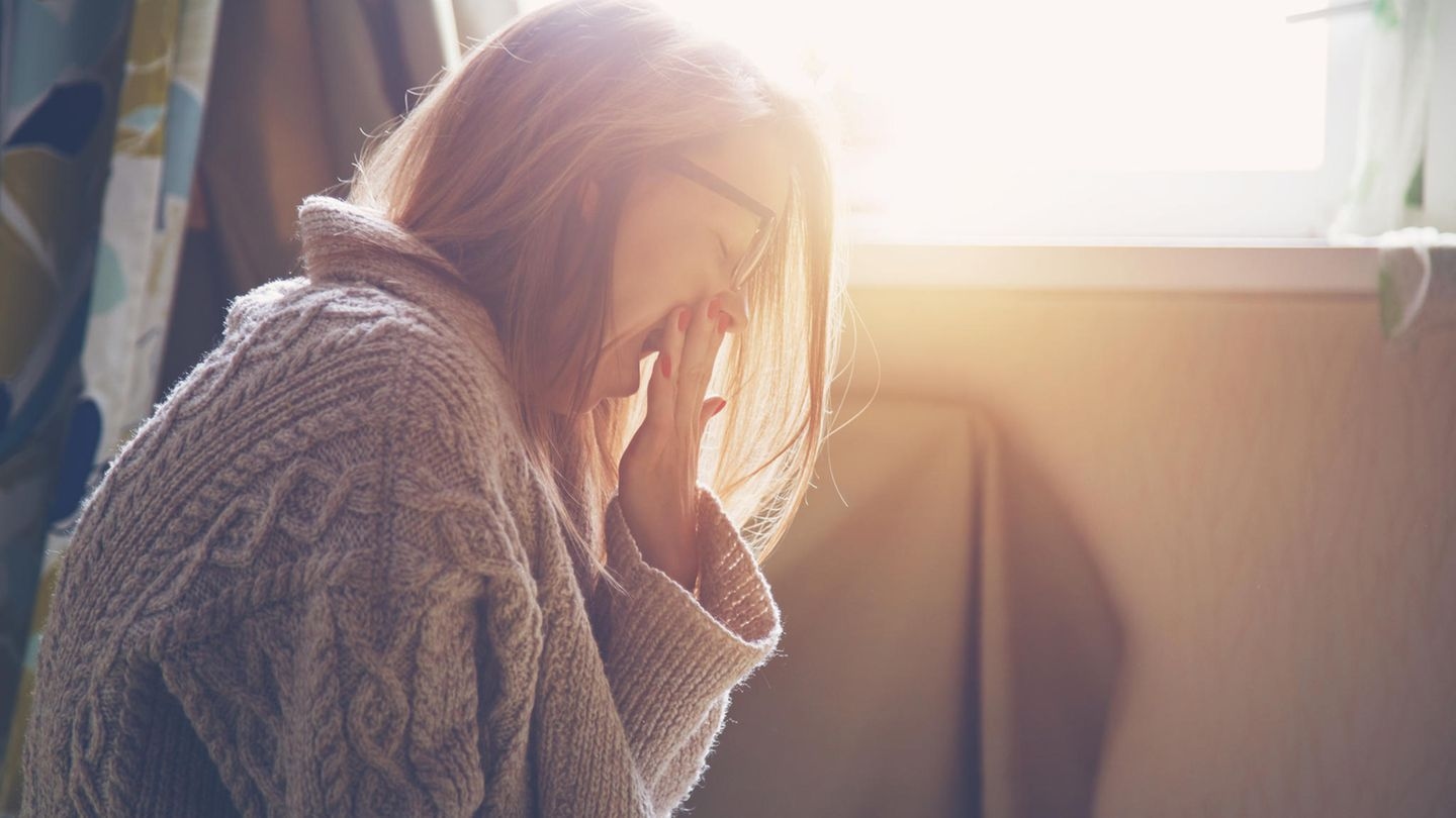 Vermoeidheid tijdens de menopauze: constant uitgeput zijn en gebrek aan energie op middelbare leeftijd