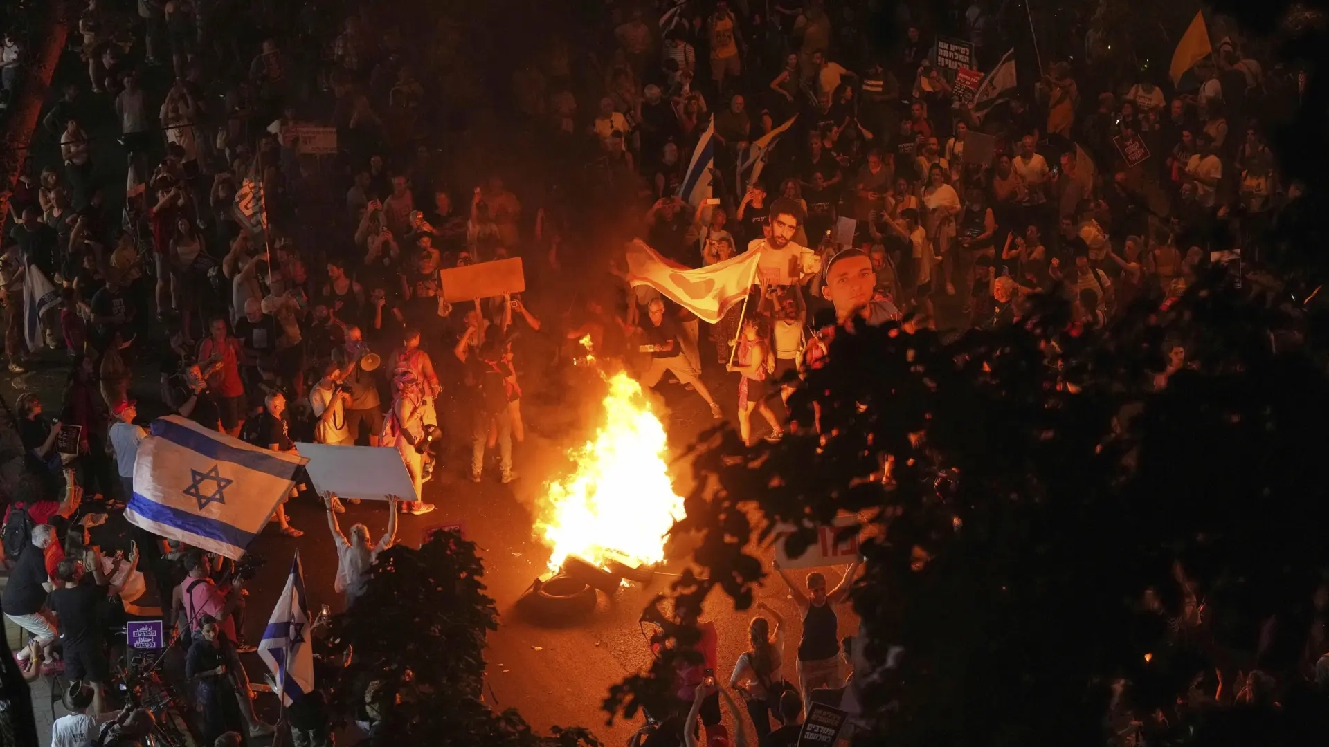 Nove arresti a Tel Aviv durante le proteste contro il piano di Netanyahu per Gaza