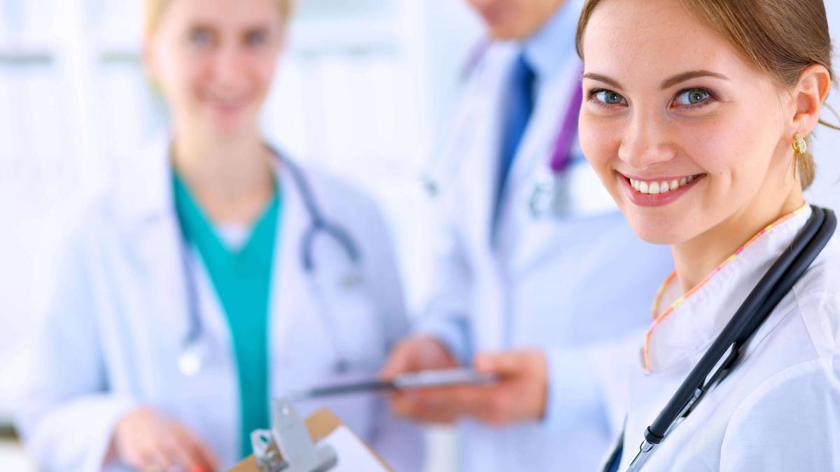 Mehr als 100 kolumbianische Ärzte sind für die Doctoralia Awards 2025 nominiert.