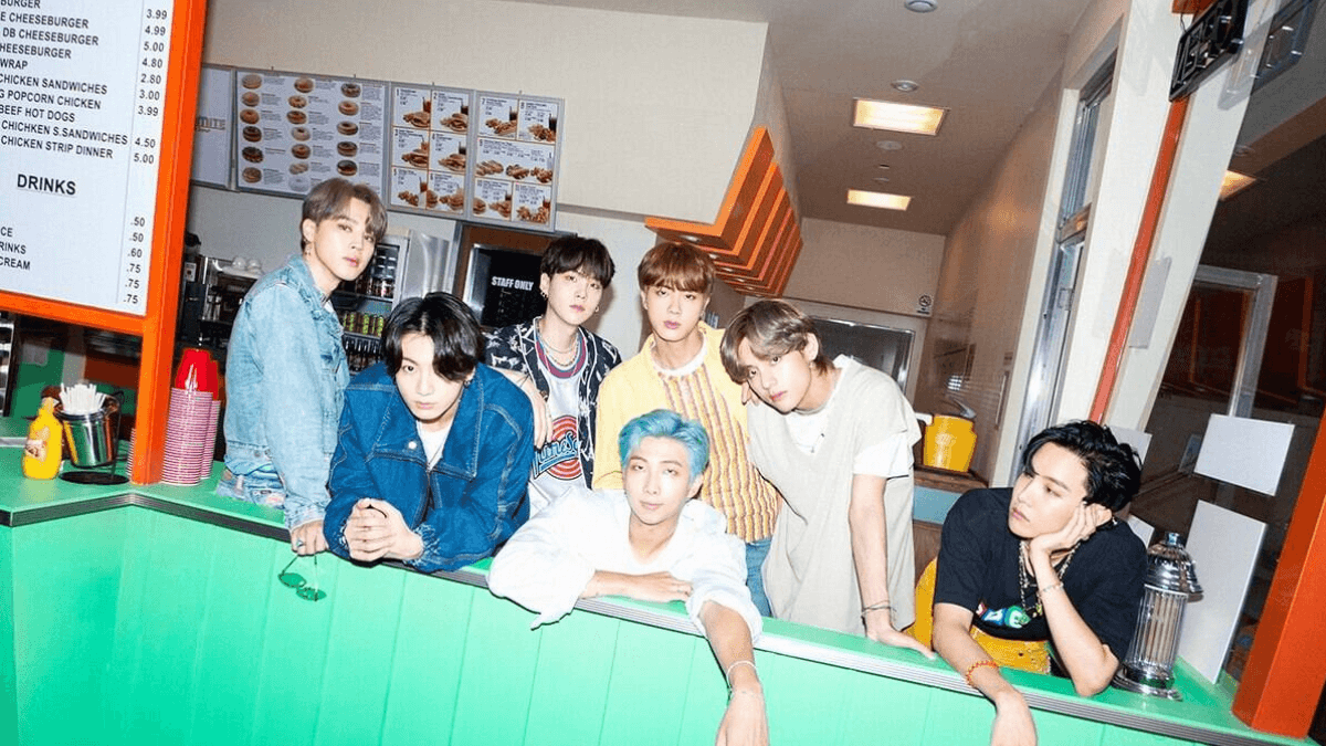 BTS'in geri dönüşü yaklaşıyor: Askerlikten henüz terhis olmamış tek üye bu.